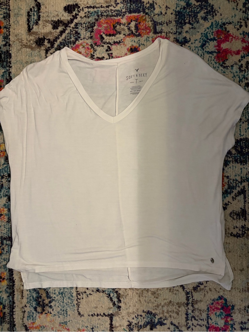 American Eagle Outfitters White V-Neck Soft and Sexy Short Sleeve Tee